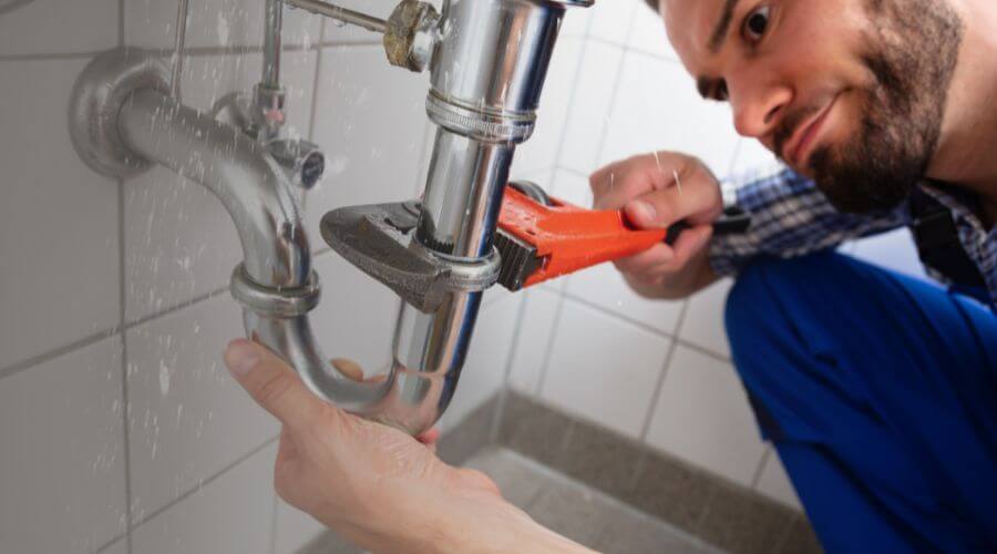 Professional same day plumber services in Center Junction, IA